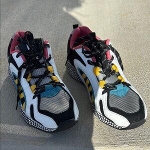 Black and White Ashion Sneakers with Chunky Sole and Multi-Material Upper